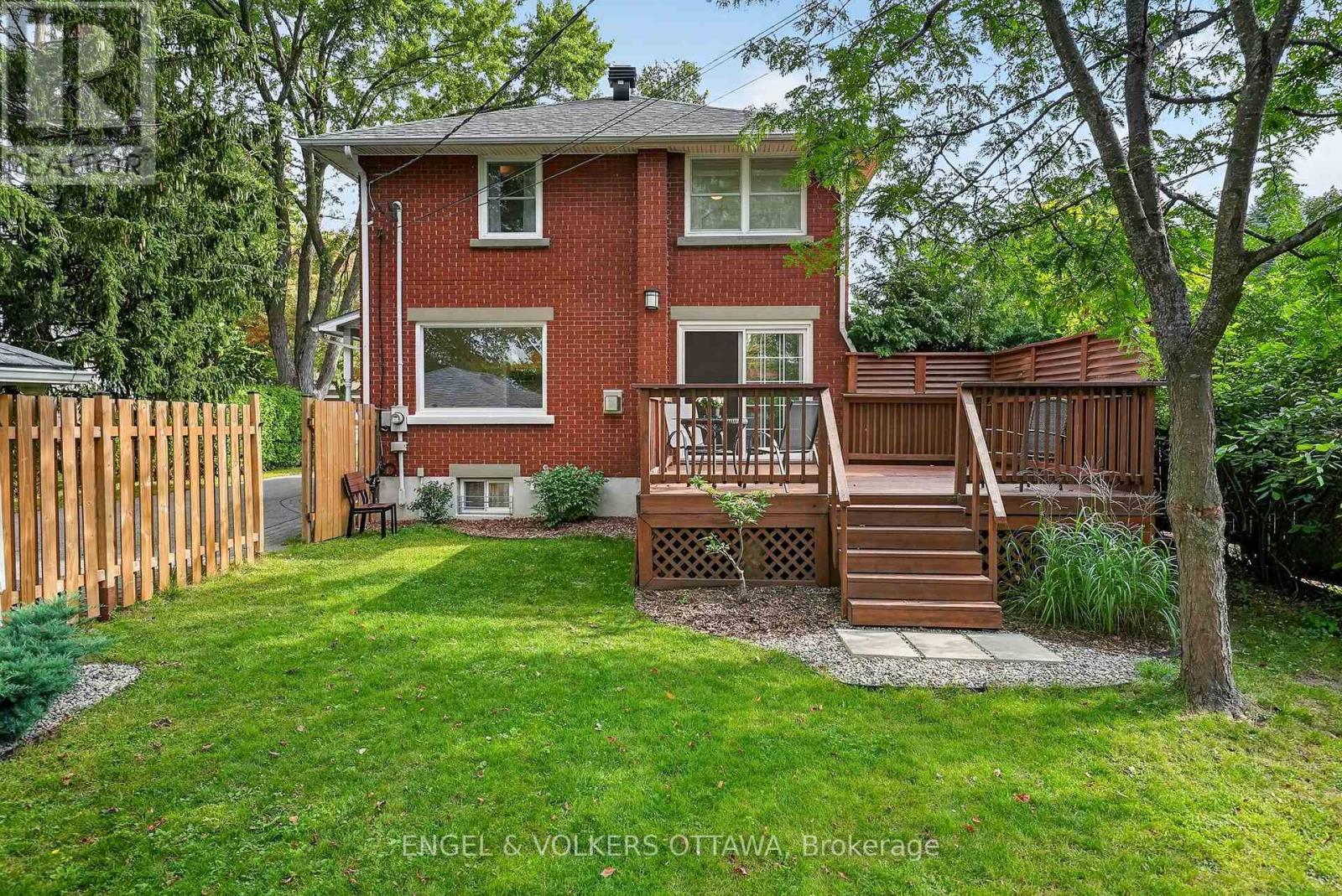 916 Iroquois Road, Ottawa, Ontario  K2A 3N5 - Photo 7 - X13809190