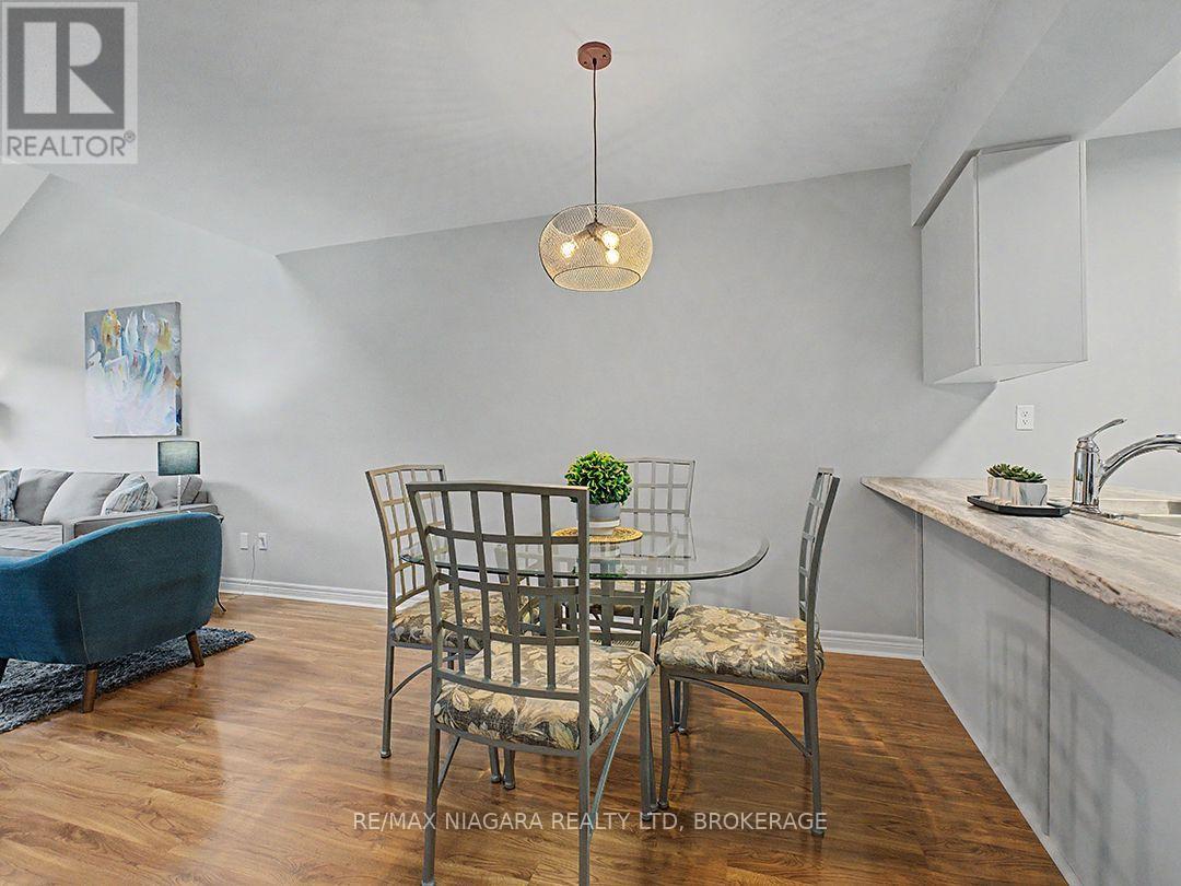 319 Elgin Street, Port Colborne (Sugarloaf), Ontario L3K 6A2 - Photo 14 - X13809166