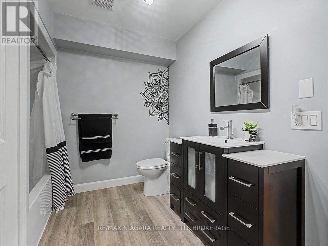 319 Elgin Street, Port Colborne (Sugarloaf), Ontario L3K 6A2 - Photo 23 - X13809166