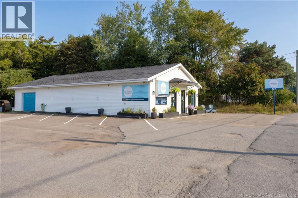 123 Hampton Road, Rothesay, New Brunswick  E2E 2P8 - Photo 4 - NB148156