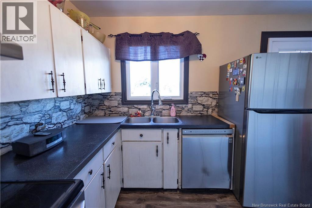 592 First Avenue, Grand-Sault/grand Falls, New Brunswick  E3Z 1B3 - Photo 21 - NB148074