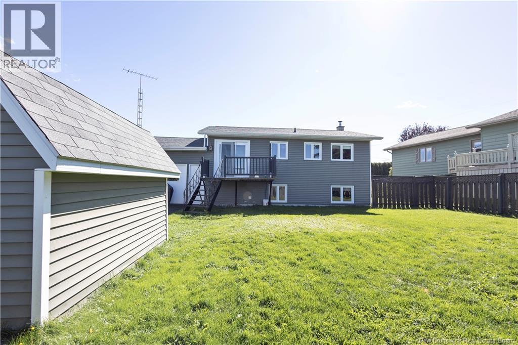592 First Avenue, Grand-Sault/grand Falls, New Brunswick  E3Z 1B3 - Photo 6 - NB148074
