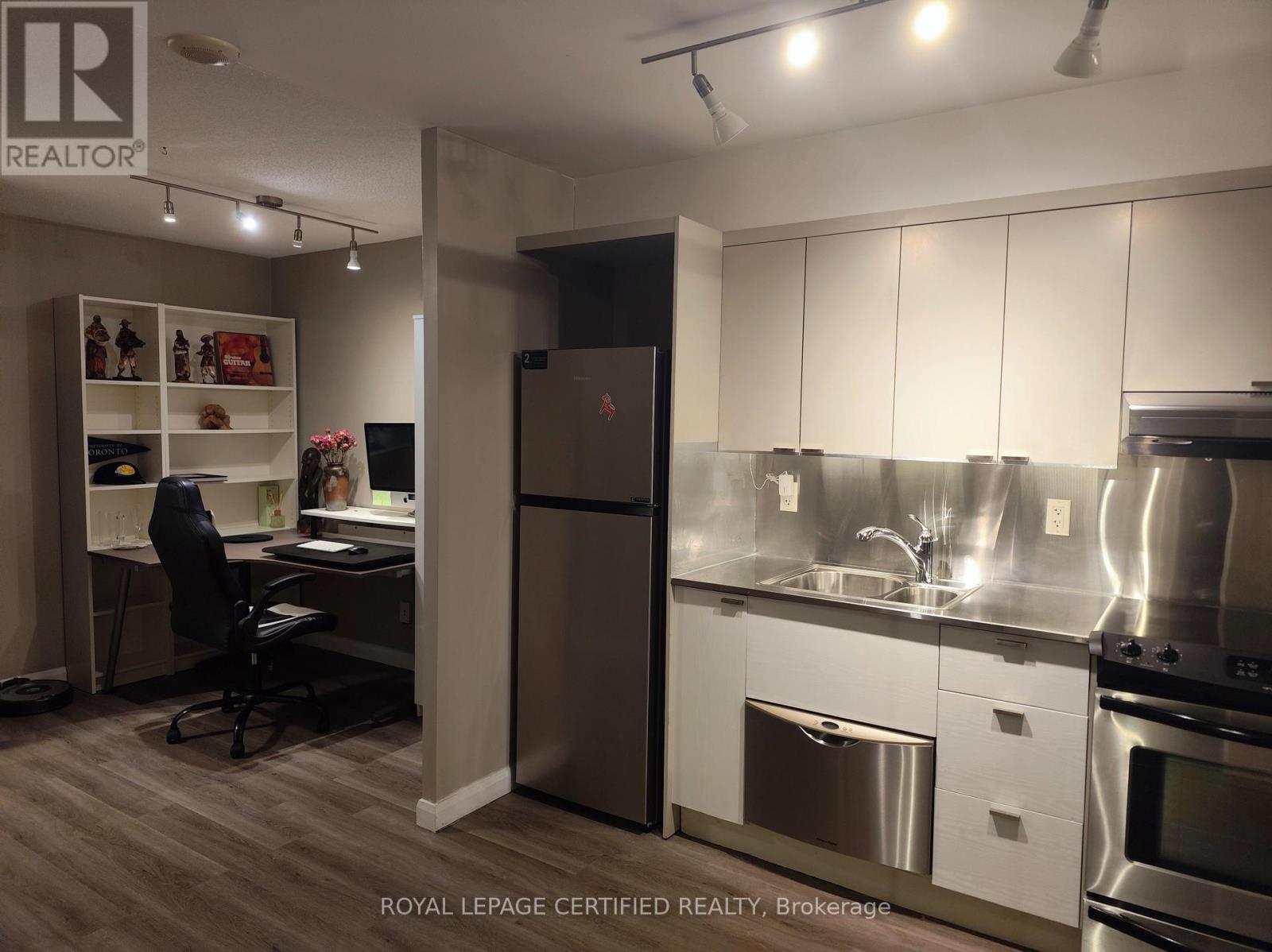 552 - 111 Elizabeth Street, Toronto, Ontario  M5G 1P7 - Photo 16 - C13807620