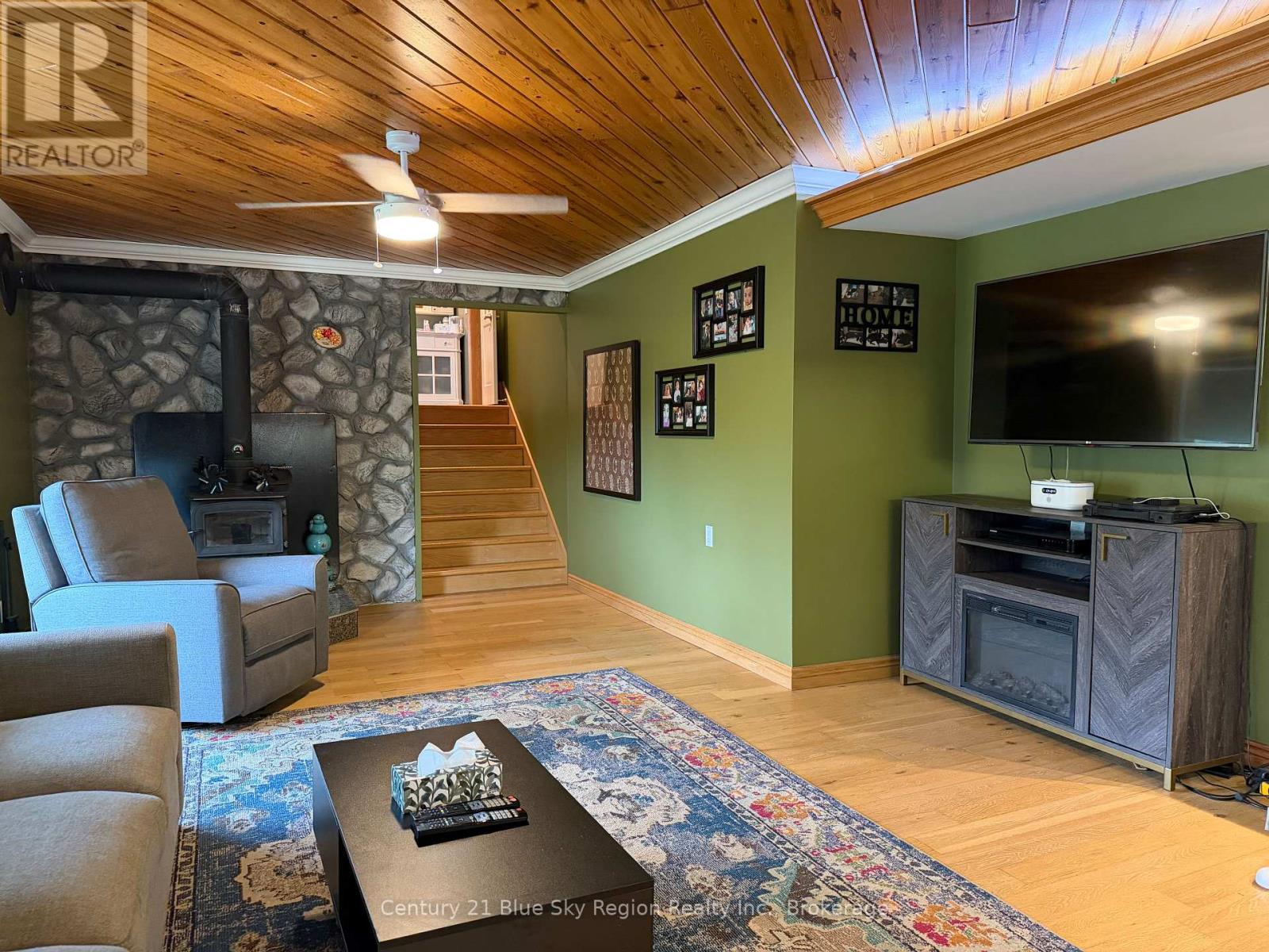 6455 Highway 11 N, Temagami, Ontario  P0H 2H0 - Photo 10 - X13809208