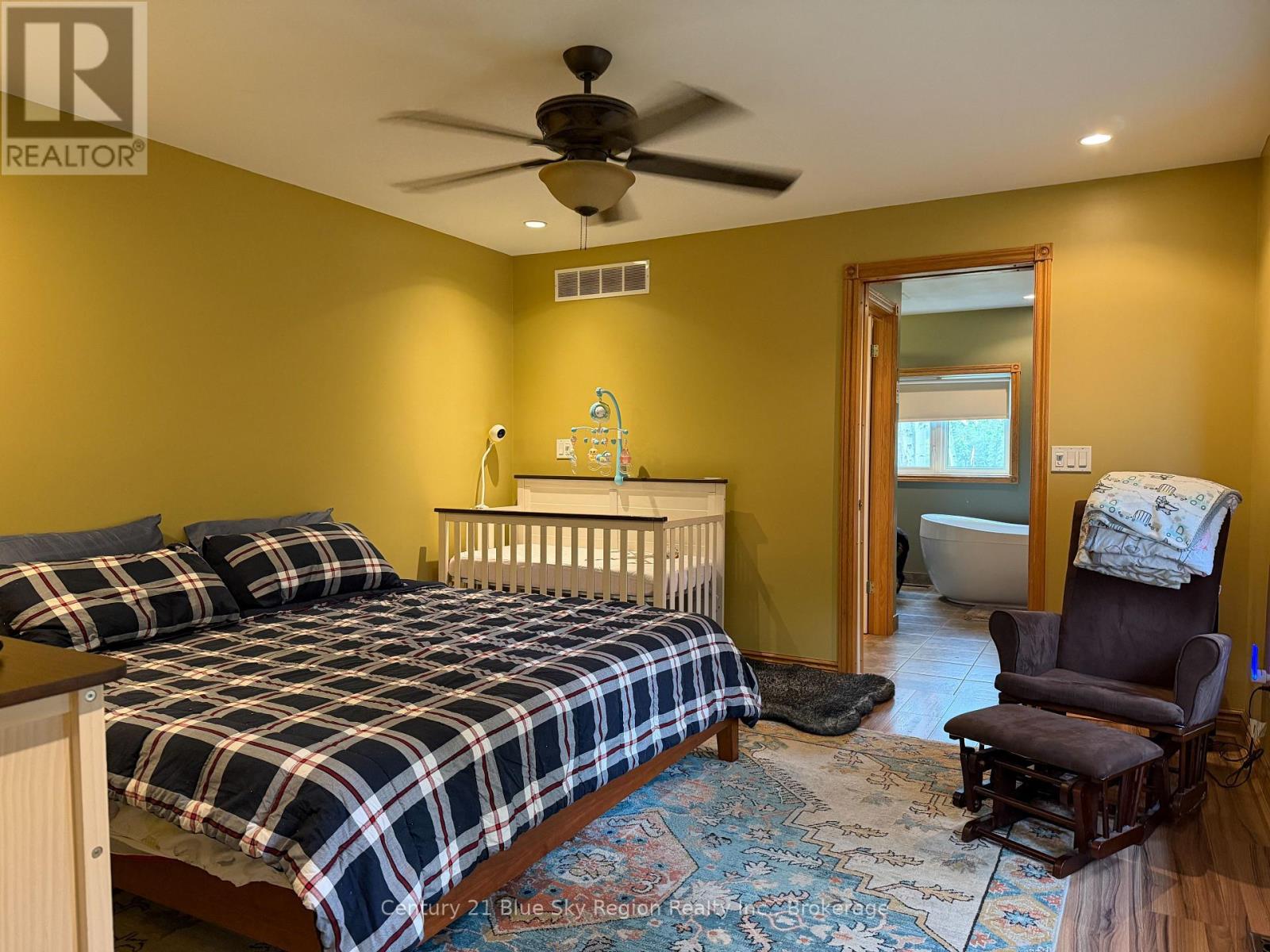 6455 Highway 11 N, Temagami, Ontario  P0H 2H0 - Photo 13 - X13809208