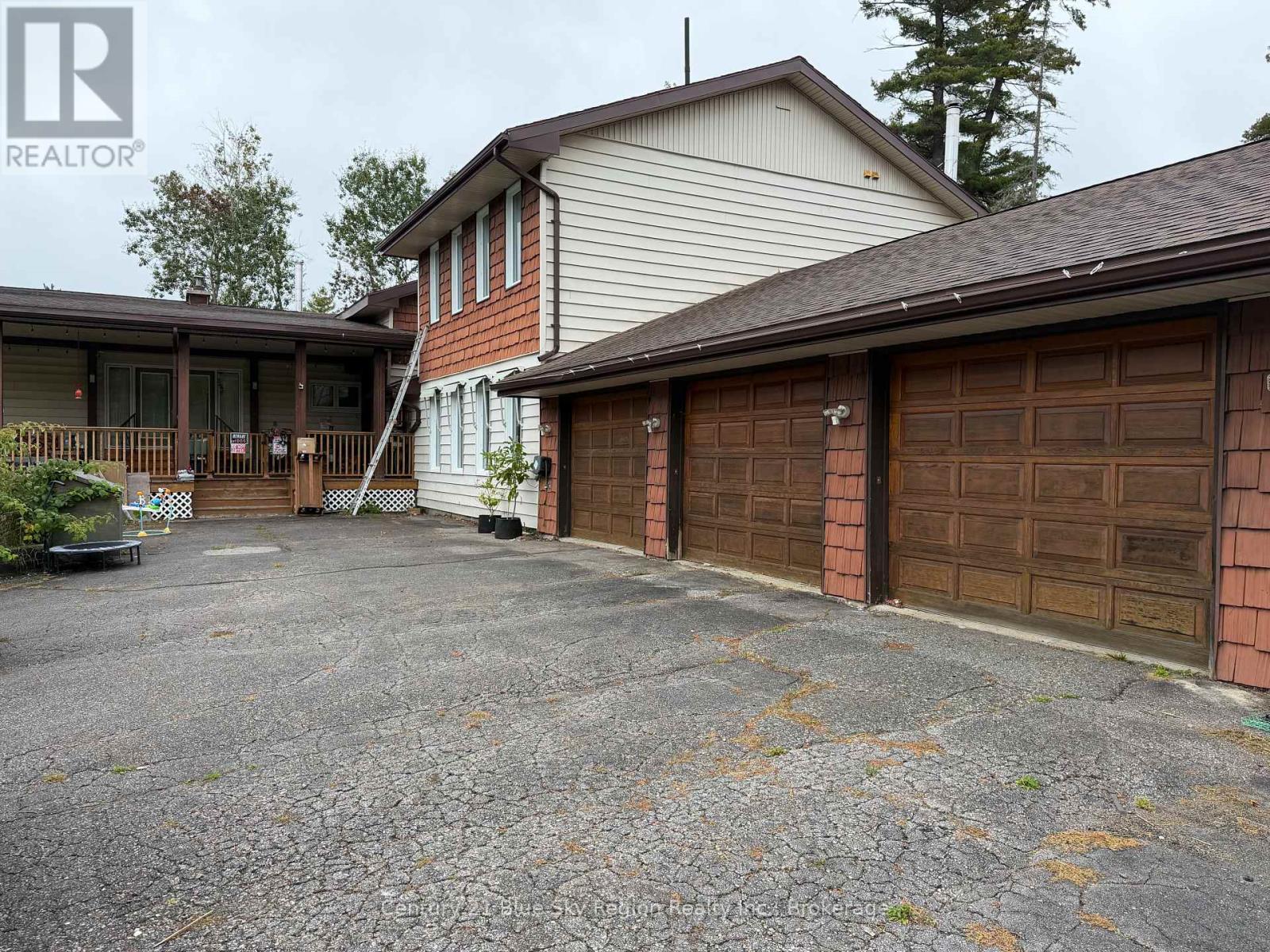 6455 Highway 11 N, Temagami, Ontario  P0H 2H0 - Photo 2 - X13809208
