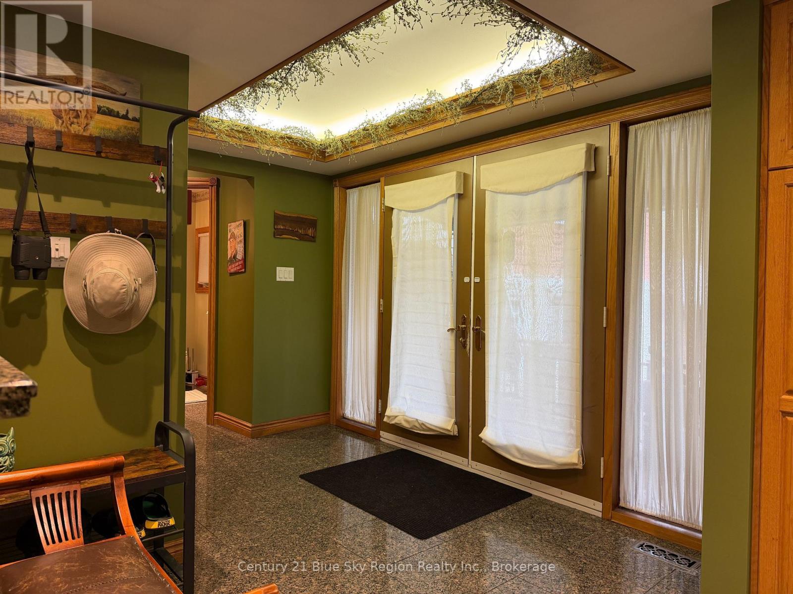 6455 Highway 11 N, Temagami, Ontario  P0H 2H0 - Photo 5 - X13809208
