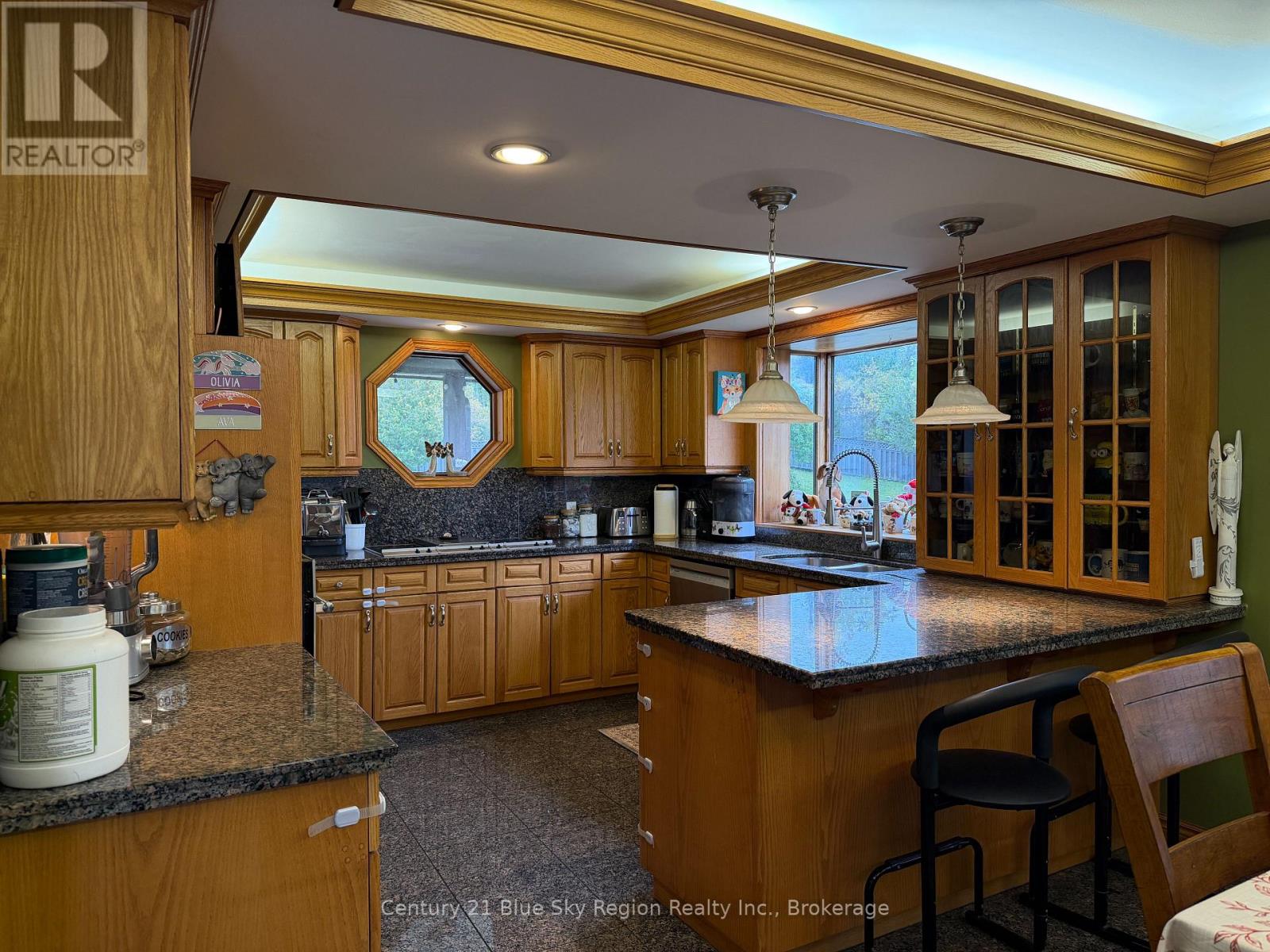 6455 Highway 11 N, Temagami, Ontario  P0H 2H0 - Photo 6 - X13809208