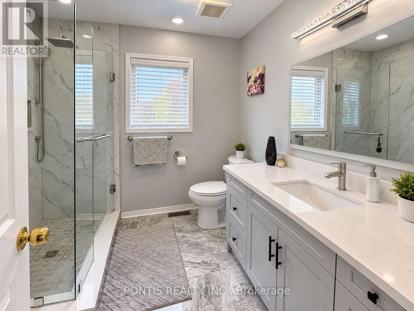 145 Harrongate Place, Whitby, Ontario  L1R 3E6 - Photo 13 - E13808108