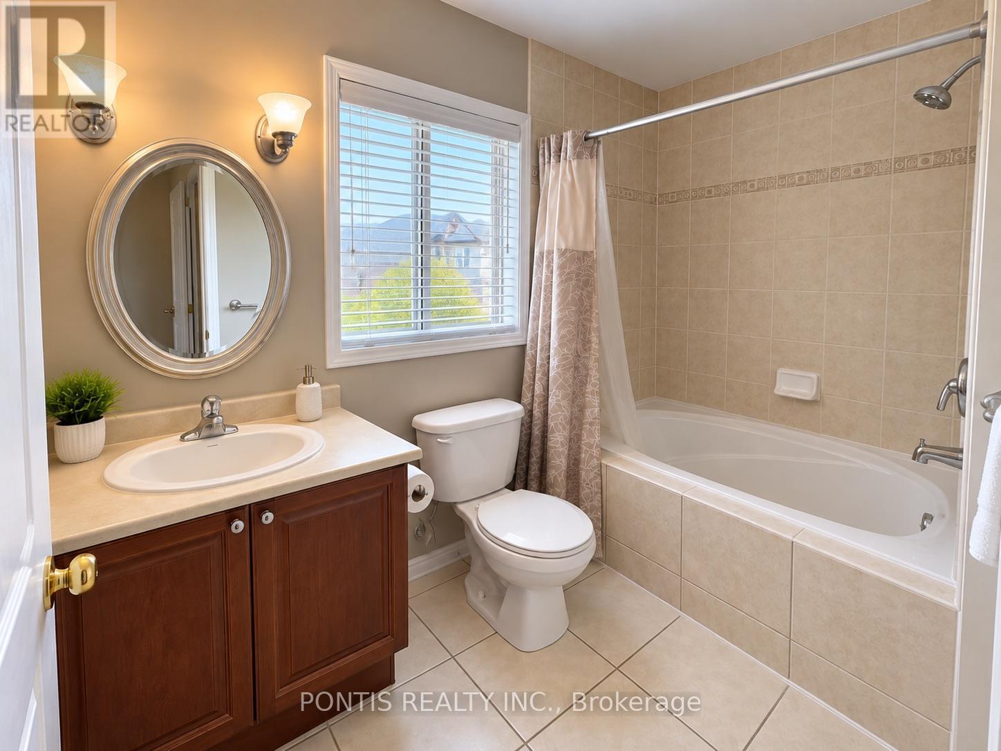 145 Harrongate Place, Whitby, Ontario  L1R 3E6 - Photo 16 - E13808108