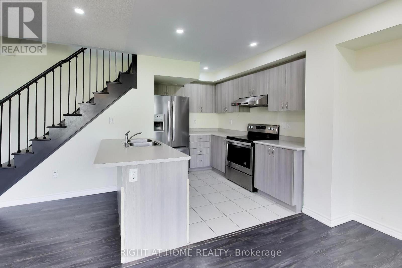 191 - 200 Veterans Drive, Brampton, Ontario  L7A 4S6 - Photo 12 - W13798662