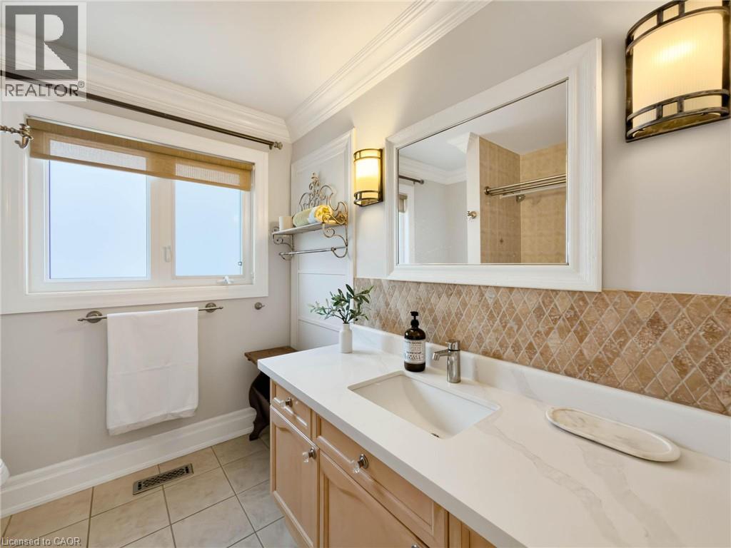 1396 Thorncrest Crescent, Oakville, Ontario  L6M 3Y9 - Photo 32 - 40859149