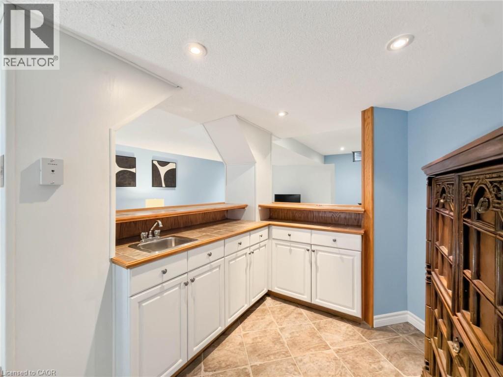 1396 Thorncrest Crescent, Oakville, Ontario  L6M 3Y9 - Photo 41 - 40859149