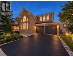 1396 THORNCREST Crescent, Oakville, Ontario