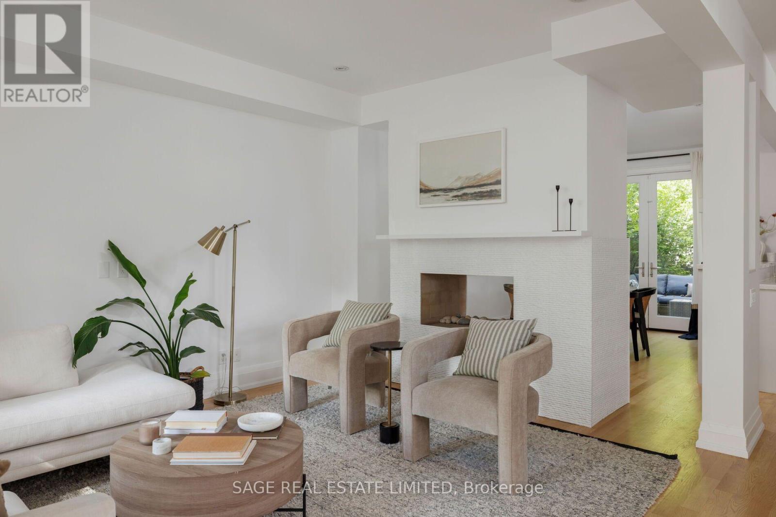 32 Edgewood Crescent, Toronto, Ontario  M4W 3A9 - Photo 7 - C13809074