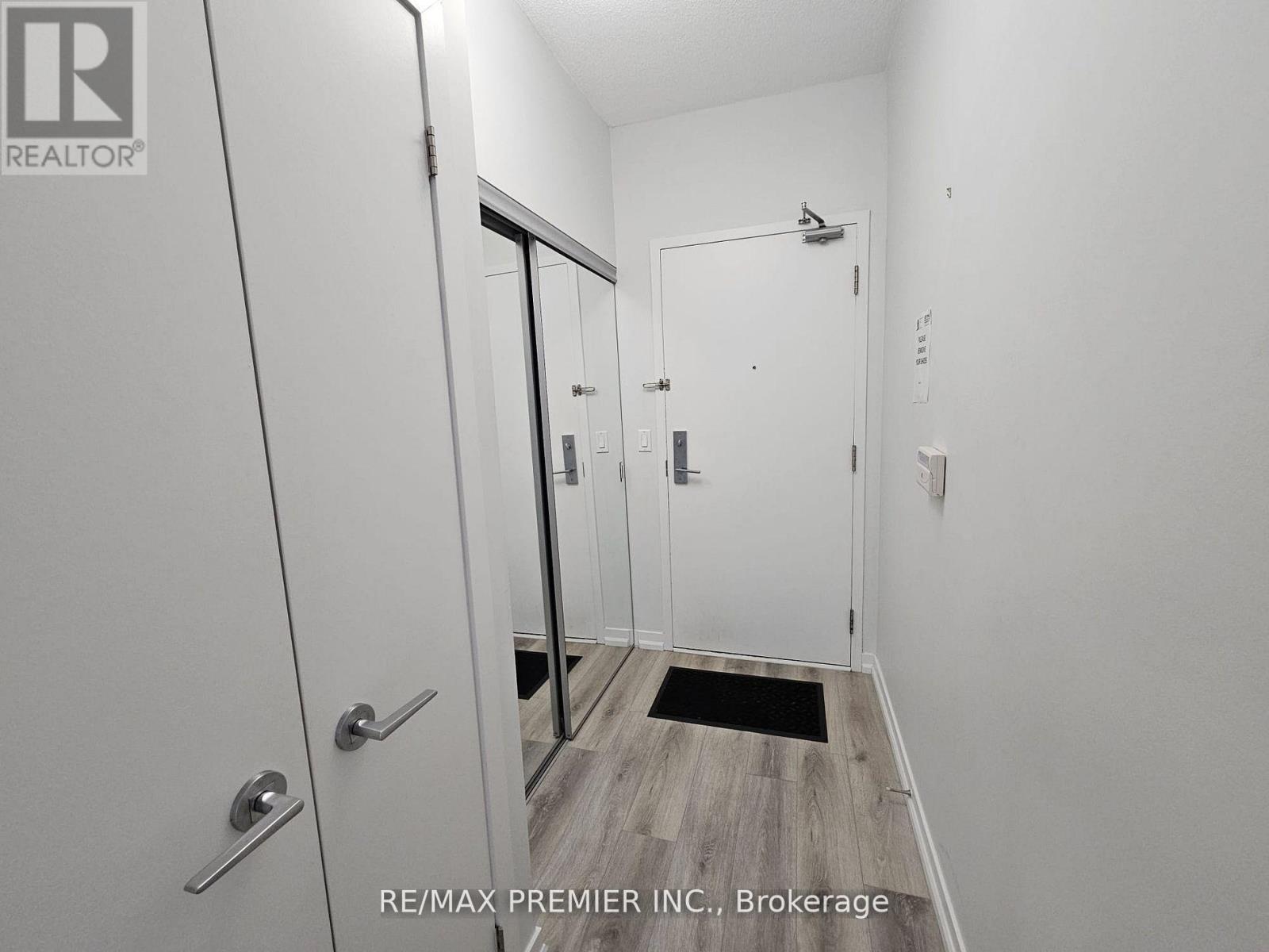 521 - 55 East Liberty Street, Toronto, Ontario  M6K 3P9 - Photo 2 - C13809136