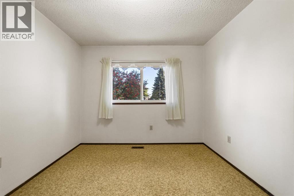 6209 34 Avenue photo 19
