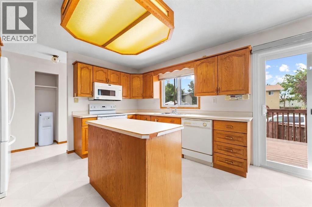 6209 34 Avenue photo 10