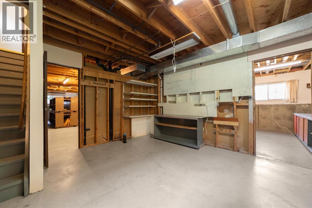 6209 34 Avenue photo 24