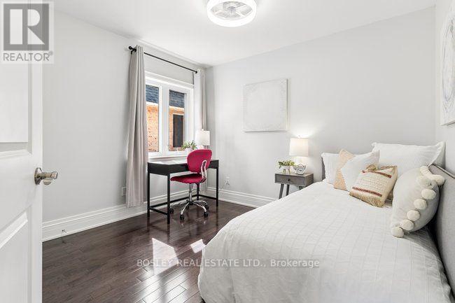 66 Durant Avenue, Toronto, Ontario  M4J 4W2 - Photo 16 - E13809056