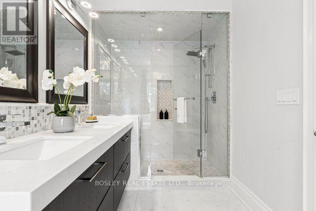 66 Durant Avenue, Toronto, Ontario  M4J 4W2 - Photo 20 - E13809056