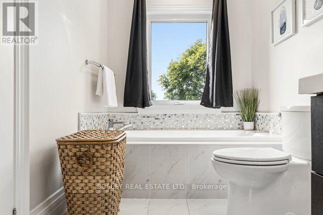 66 Durant Avenue, Toronto, Ontario  M4J 4W2 - Photo 21 - E13809056