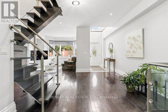 66 Durant Avenue, Toronto, Ontario  M4J 4W2 - Photo 4 - E13809056