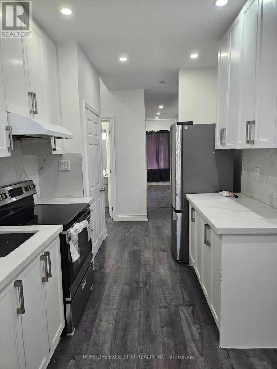 82 Pandora Circle, Toronto, Ontario  M1H 1V7 - Photo 2 - E13809132