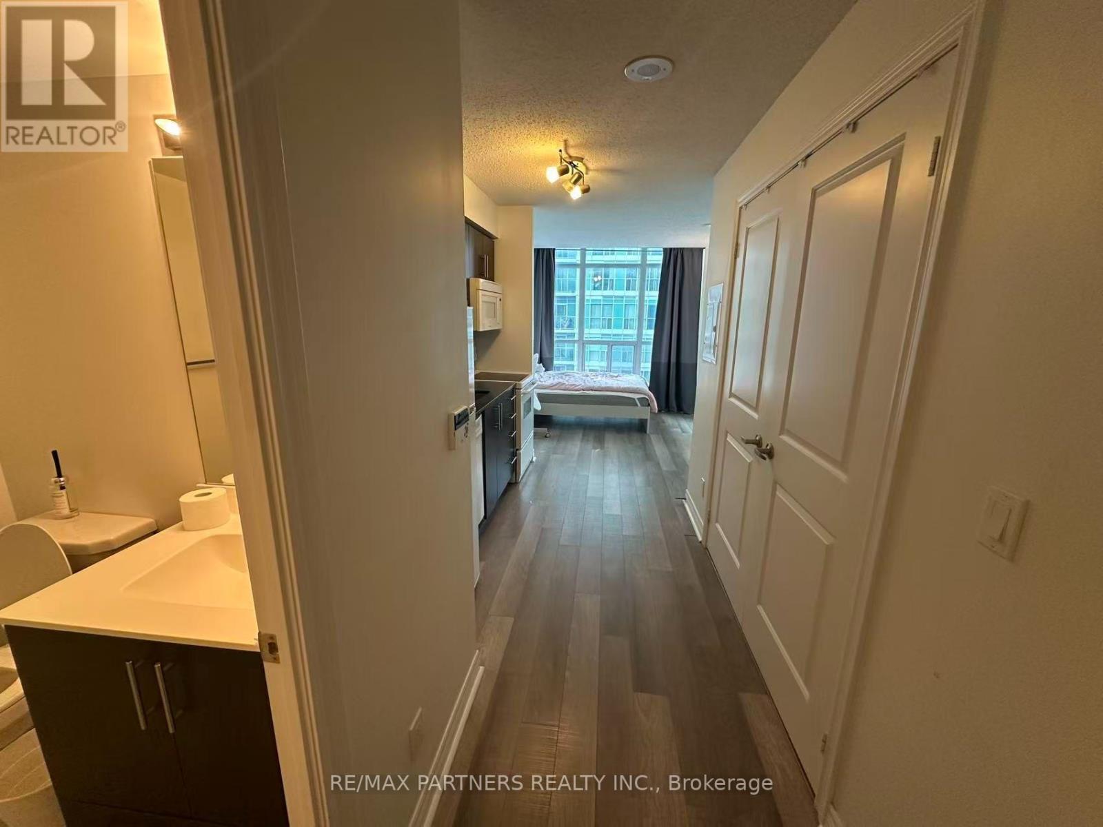 607 - 50 Town Centre Court, Toronto (Bendale), Ontario  M1P 0A9 - Photo 3 - E13809168