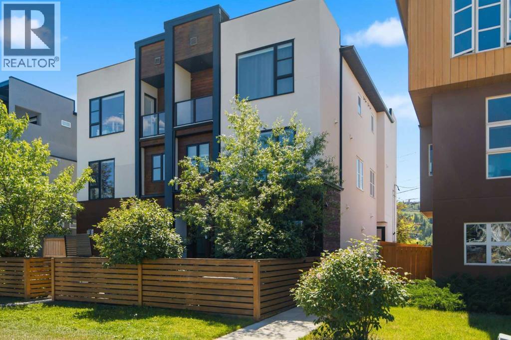 2, 4733 17 Avenue NW, Calgary, Alberta