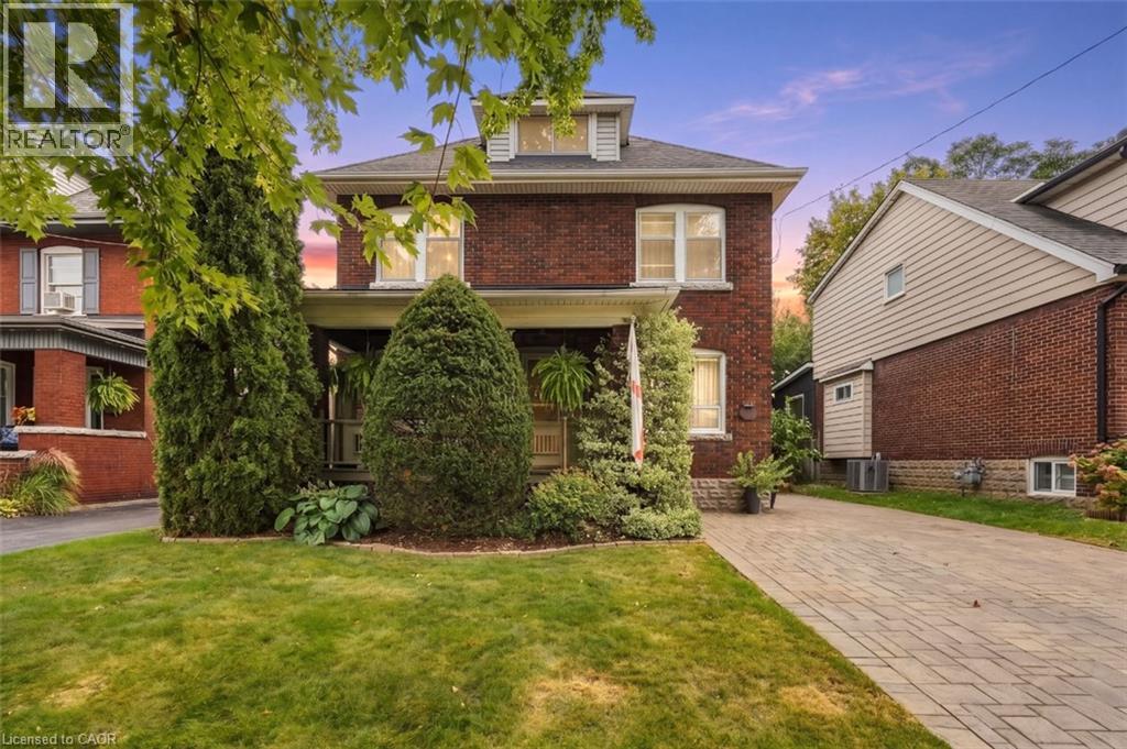 33 TUXEDO Avenue S, Hamilton, Ontario