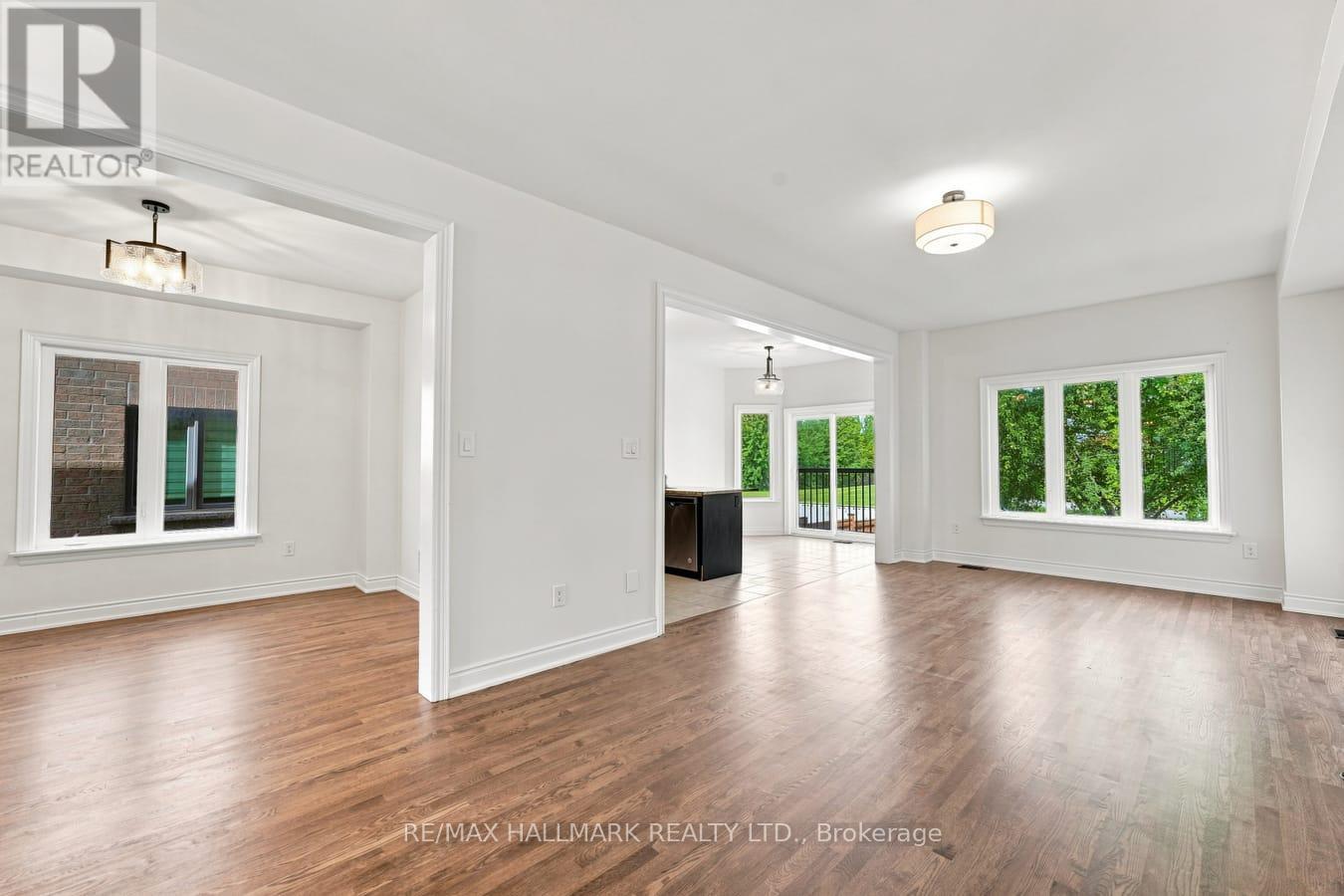 310 Miller Park Avenue, Bradford West Gwillimbury (Bradford), Ontario  L3Z 0X8 - Photo 12 - N13809140