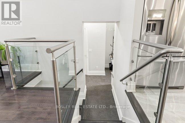 66 Durant Avenue, Toronto, Ontario  M4J 4W2 - Photo 34 - E13809056