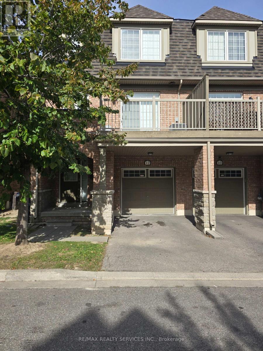 12 - 12 Utopia Way N, Brampton, Ontario  L6P 4A6 - Photo 3 - W13806140