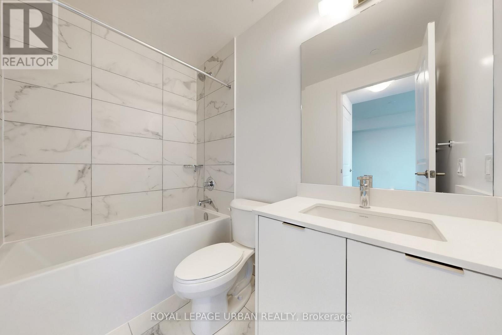 1108 - 204 Burnhamthorpe Road E, Mississauga (City Centre), Ontario  L5A 4L4 - Photo 23 - W13809080