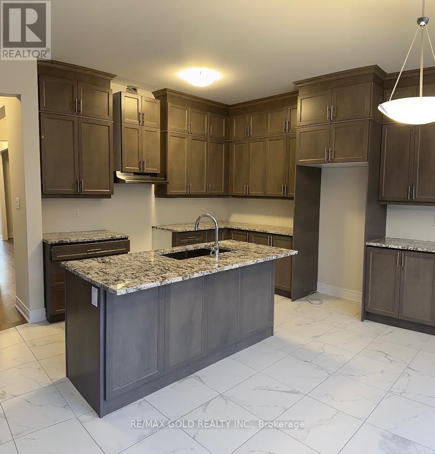 4 Michener Drive, Brampton (Sandringham-Wellington North), Ontario  L6R 0B8 - Photo 3 - W13809094
