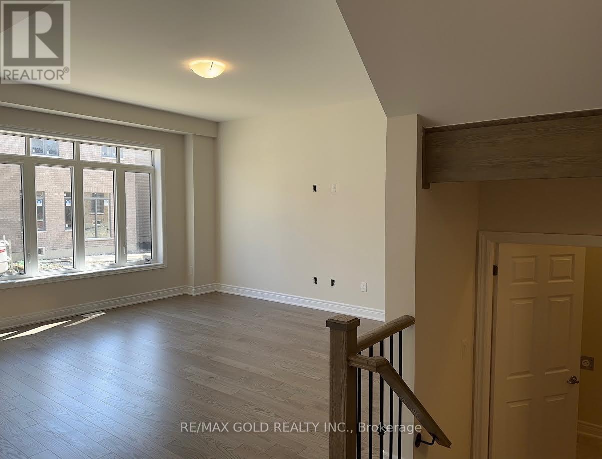 4 Michener Drive, Brampton (Sandringham-Wellington North), Ontario  L6R 0B8 - Photo 4 - W13809094