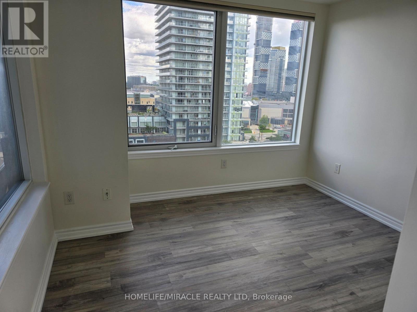 1002 - 385 Prince Of Wales Drive, Mississauga (City Centre), Ontario  L5B 0C6 - Photo 14 - W13809104