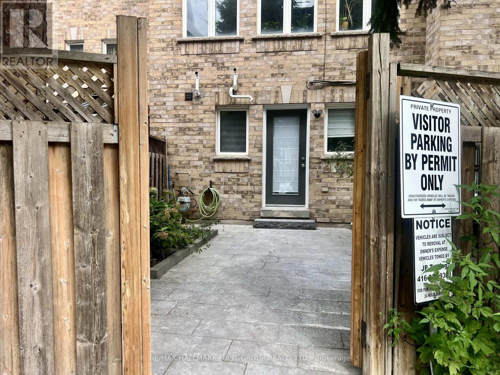 31 Shining Star Crescent, Toronto (Mount Dennis), Ontario  M6M 5L6 - Photo 16 - W13809160