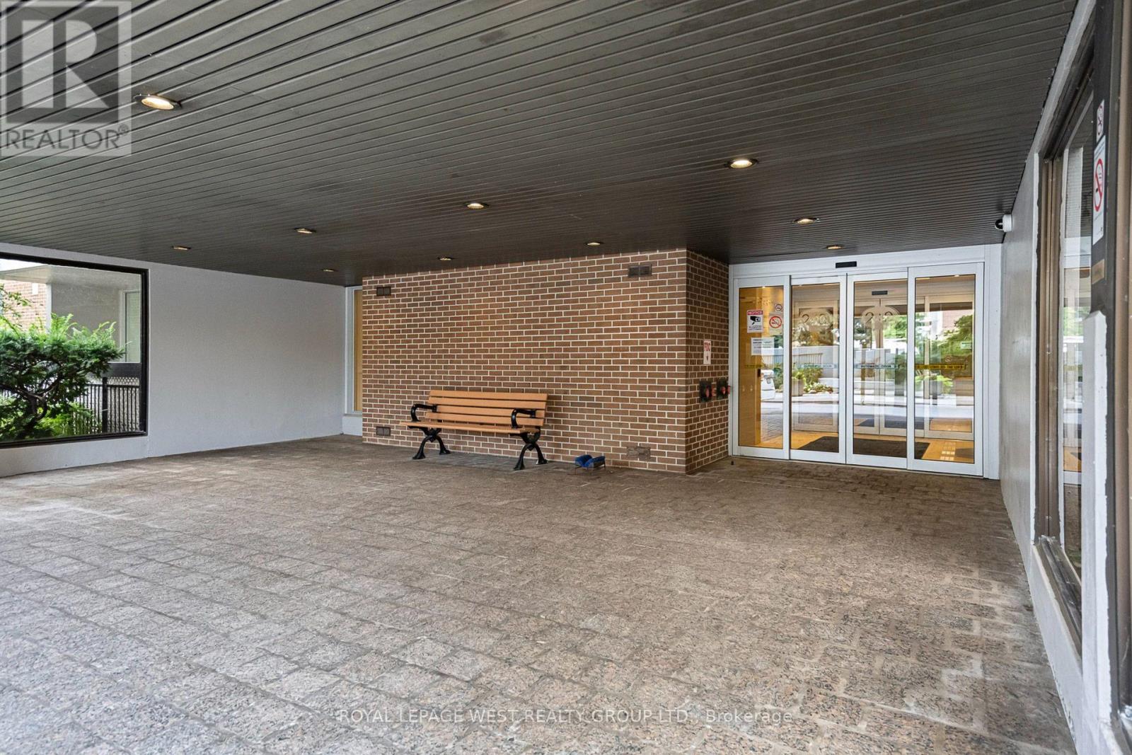 413 - 240 Scarlett Road W, Toronto, Ontario  M6N 4X4 - Photo 6 - W13809188