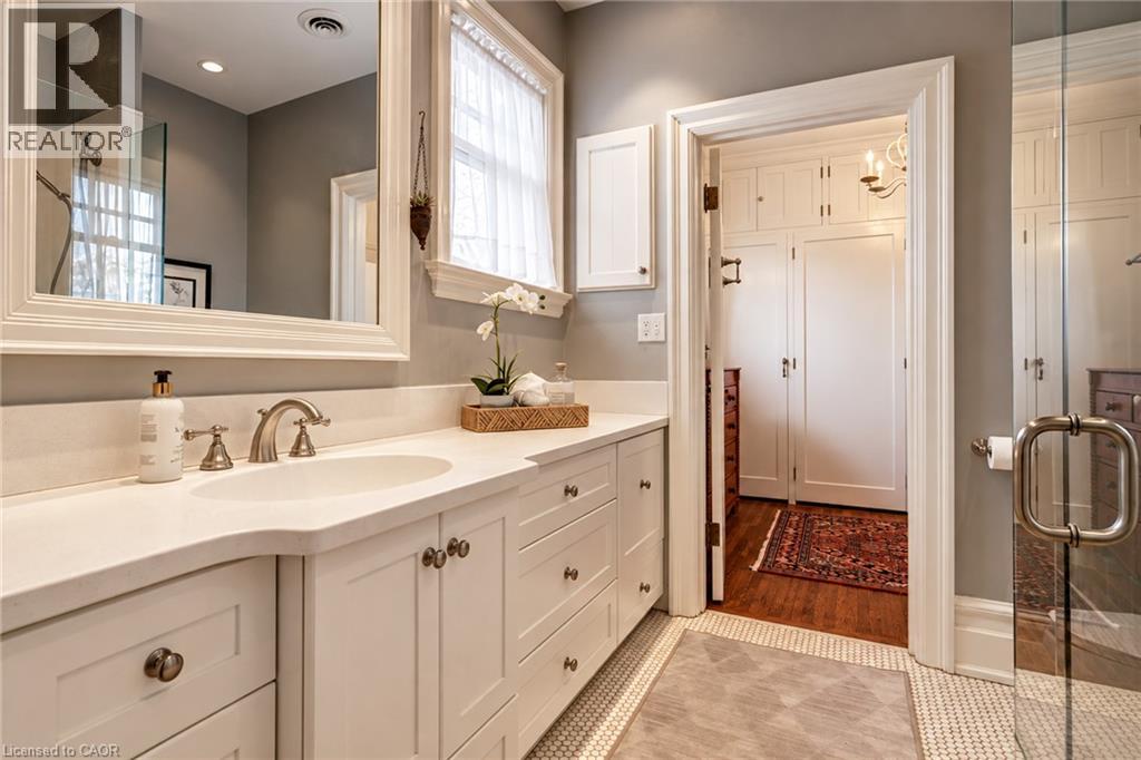 5 Undercliffe Avenue, Hamilton, Ontario  L8P 3G9 - Photo 24 - 40865100