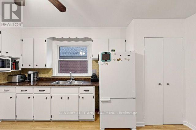 357 East 17th Street, Hamilton (Eastmount), Ontario  L9A 4N1 - Photo 11 - X13809098