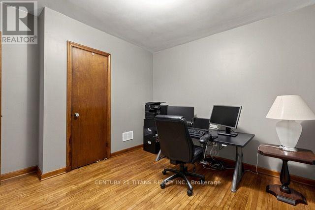 357 East 17th Street, Hamilton (Eastmount), Ontario  L9A 4N1 - Photo 21 - X13809098