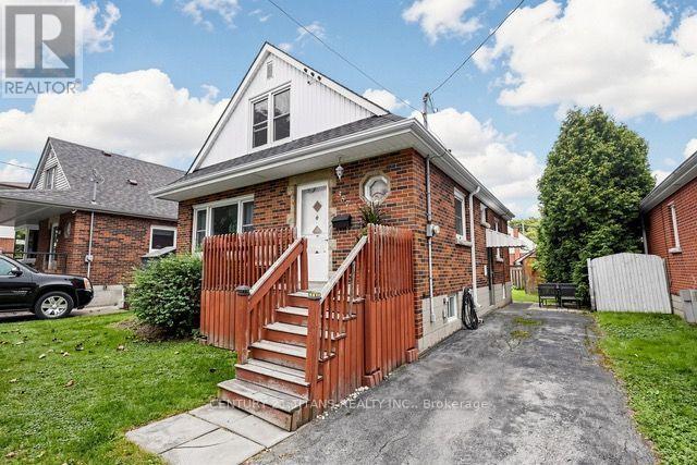 357 East 17th Street, Hamilton (Eastmount), Ontario  L9A 4N1 - Photo 4 - X13809098