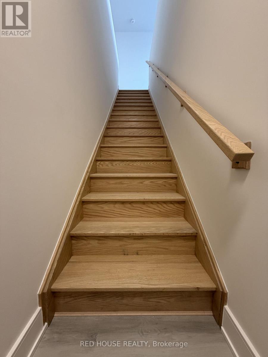 208 Ellis Avenue, St. Catharines (Oakdale), Ontario  L2P 0H2 - Photo 14 - X13809106