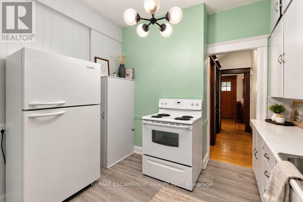 61 Garfield Avenue S, Hamilton (Gibson), Ontario  L8M 2R9 - Photo 12 - X13809156