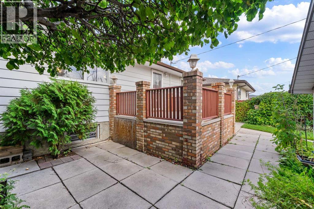 7944 Huntington Road NE, Calgary, Alberta  T2K 5A3 - Photo 36 - A2345682