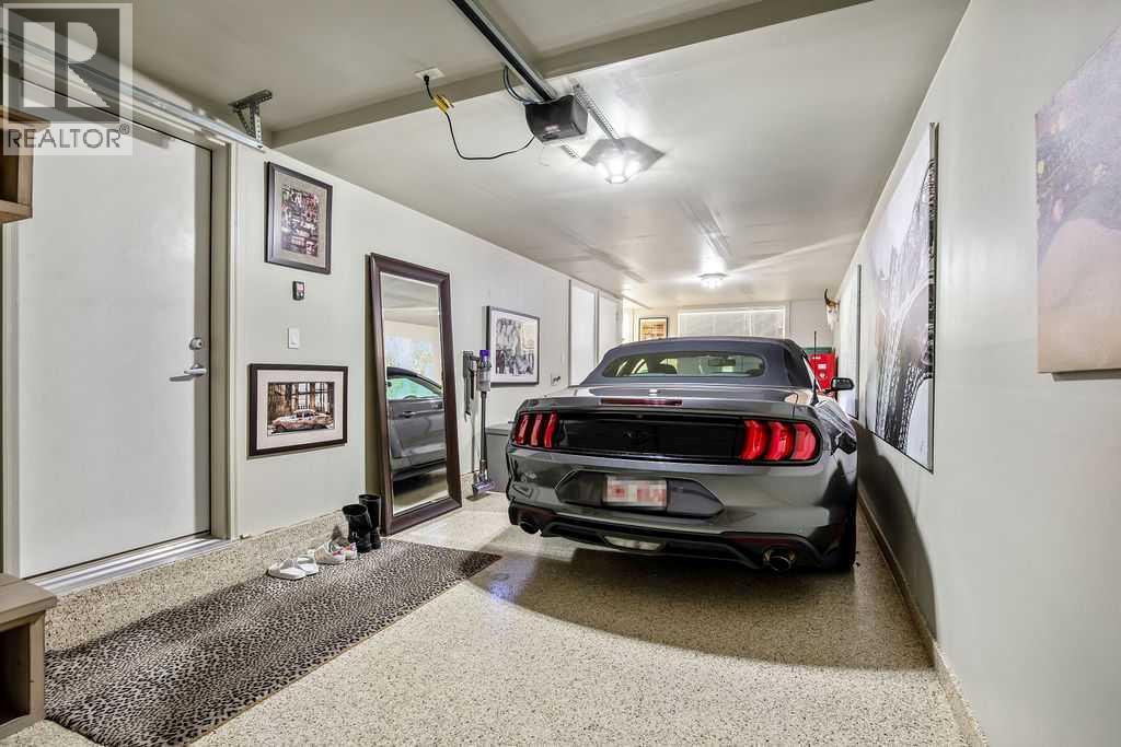 18 Legacy Path SE, Calgary, Alberta  T2X 4H9 - Photo 4 - A2346326