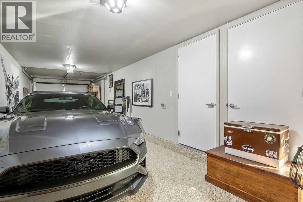 18 Legacy Path SE, Calgary, Alberta  T2X 4H9 - Photo 5 - A2346326