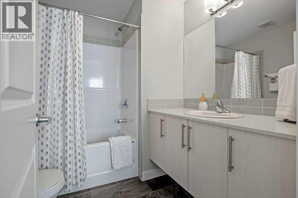 18 Legacy Path SE, Calgary, Alberta  T2X 4H9 - Photo 29 - A2346326